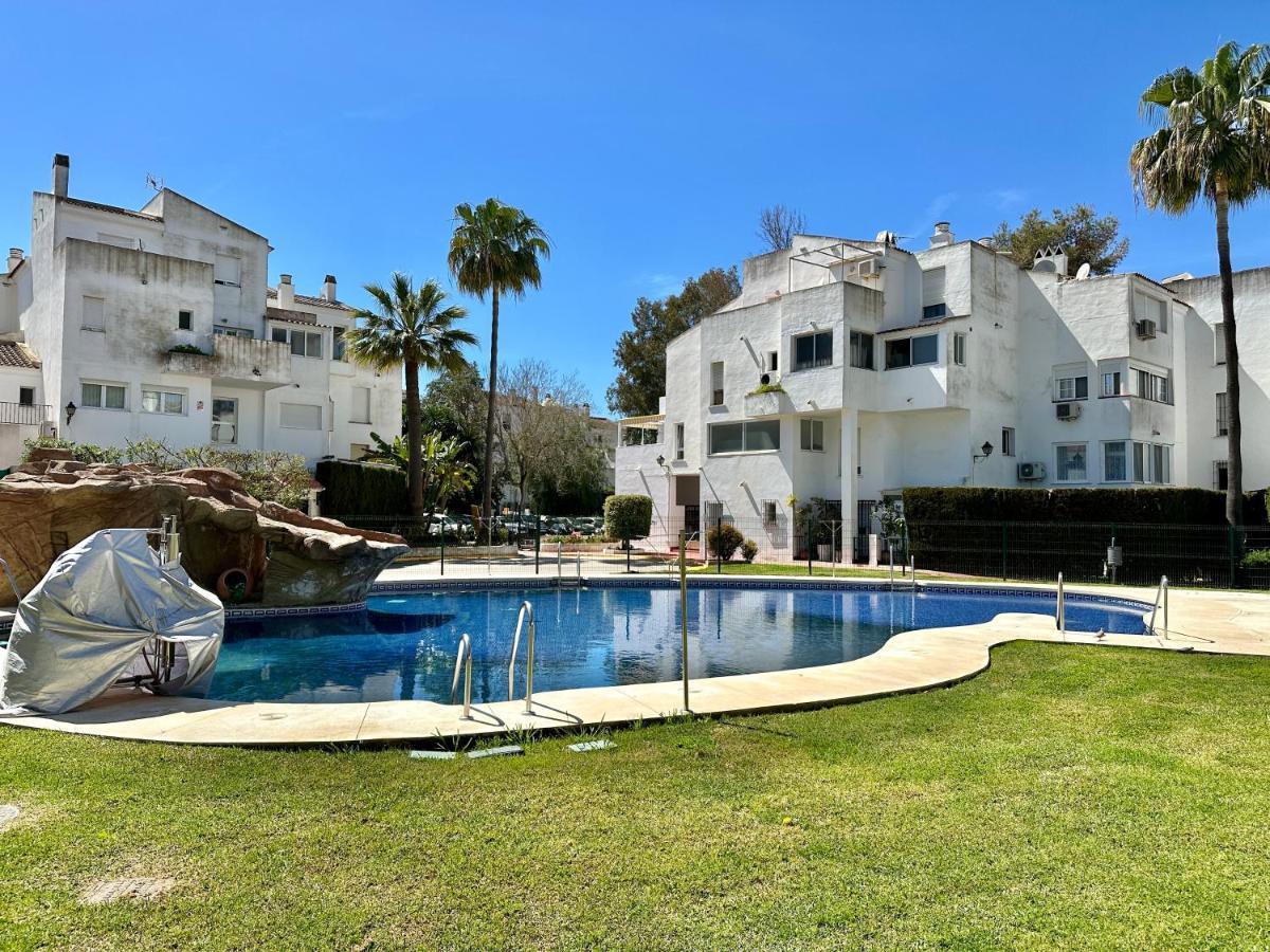 Family Near The Beach - Eaw Homes Vakantiehuis